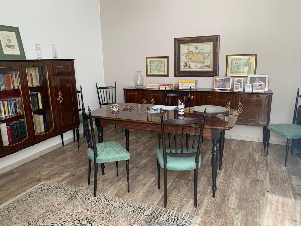Casa Caterina In Centro Daire Sindia Dış mekan fotoğraf