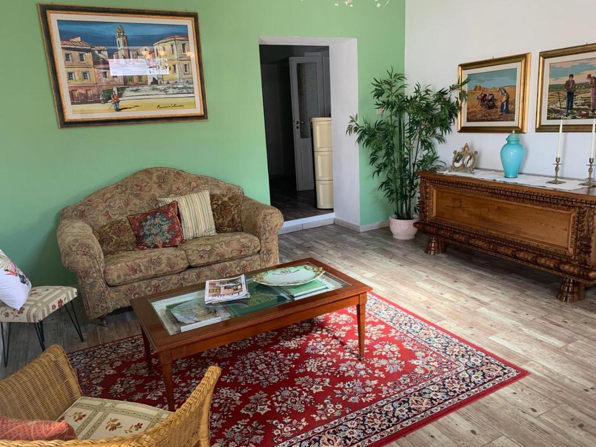 Casa Caterina In Centro Daire Sindia Dış mekan fotoğraf