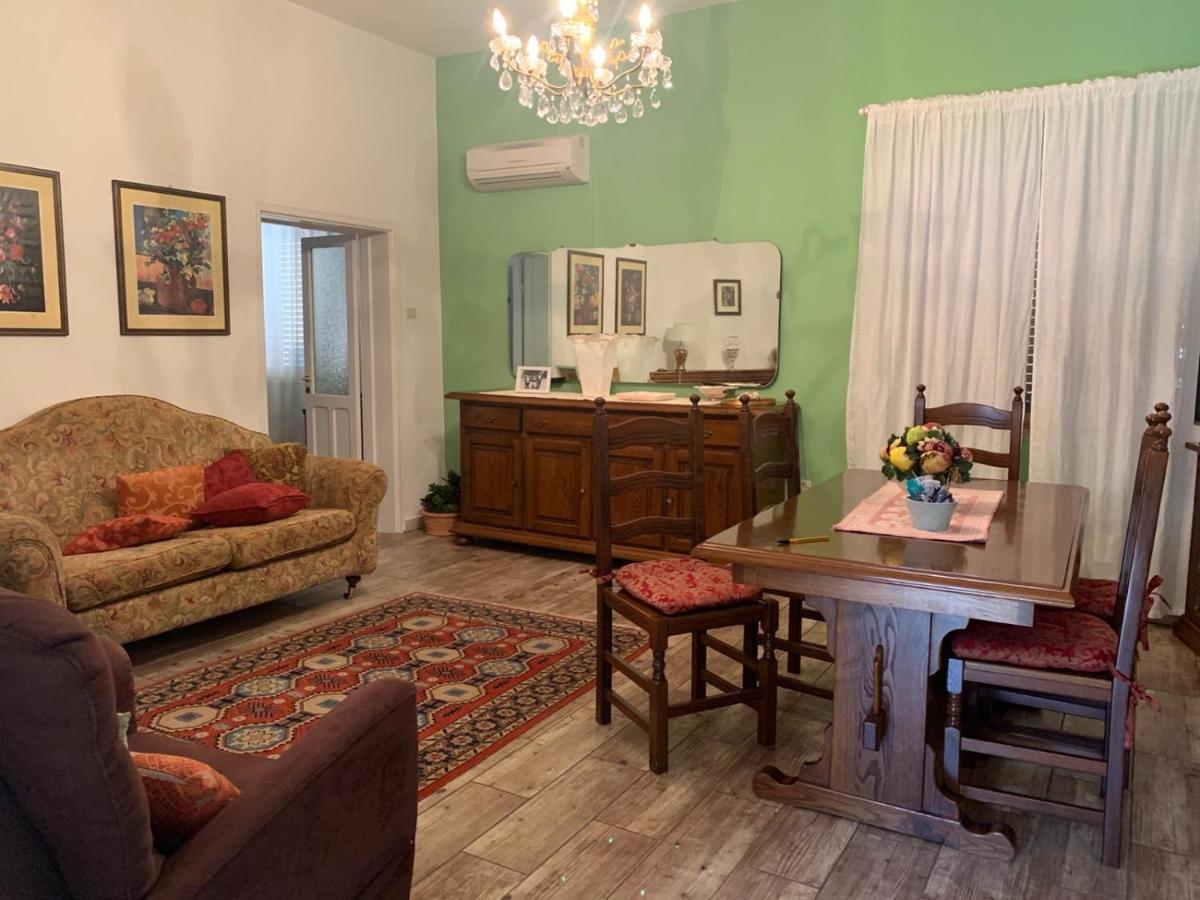 Casa Caterina In Centro Daire Sindia Dış mekan fotoğraf